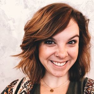 Meet your Posher, Ana